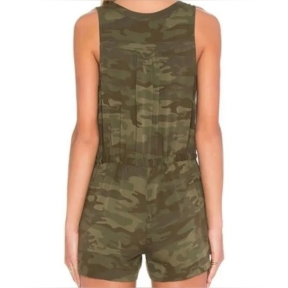 Sanctuary Hazel Shorts Romper Mother Nature Camo Drawstring Women’s Medium EUC - Picture 2 of 9
